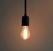 Premierul Ilie Bolojan a anunțat scăderea prețurilor la energie! Când vor primi românii facturi mai mici